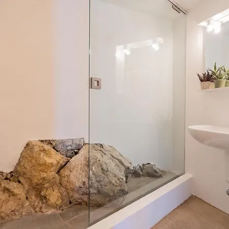 Sasso On Sala Comacina